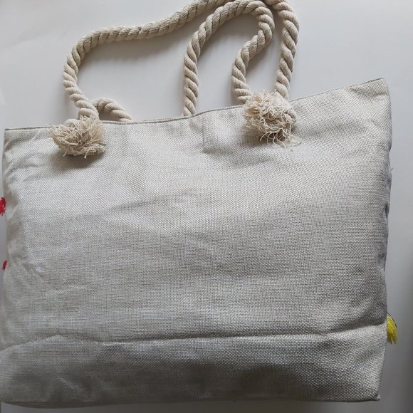 NWOT large Canvas Tote Beach bag colorful tassels - Picture 6 of 14